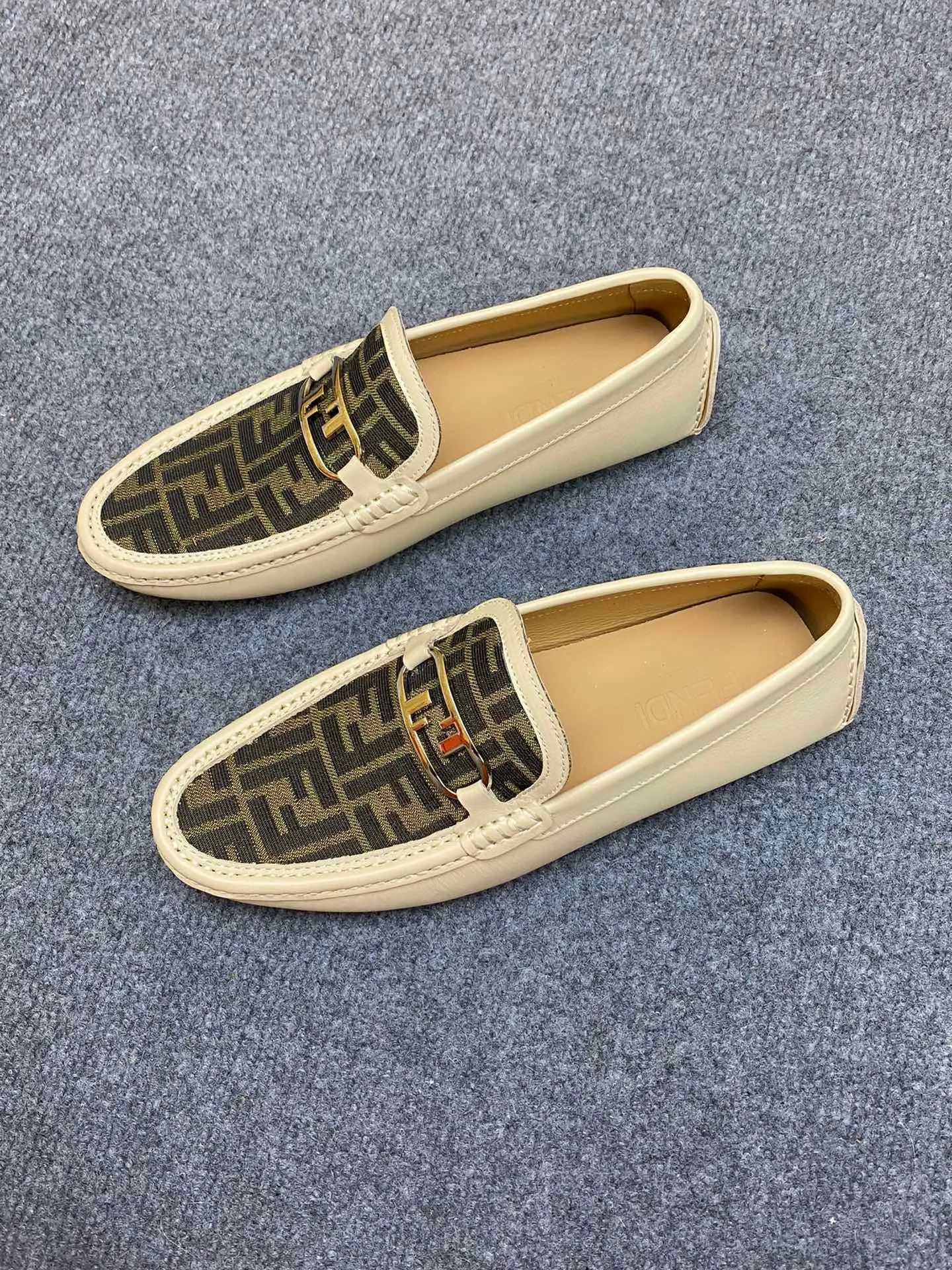 Men's Men's Shoes Men's Men's Shoes 💰700FENDI Fendi Men's Shoes are breathable and comfortable. Original development. Counters copy one to one. Imported cowhide. Niuri. 38 to 44. (can be ordered at 45.46. No returns or exchanges)